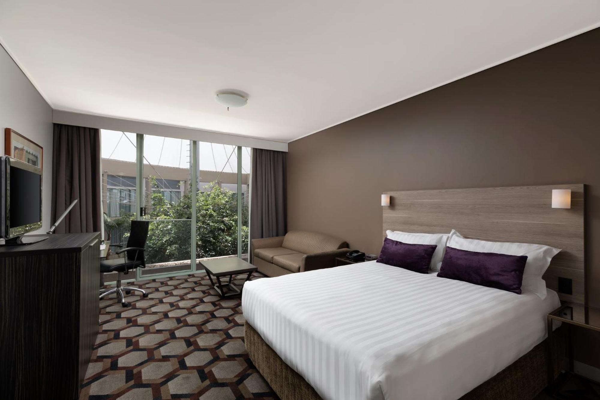 Rydges Camberra Exterior foto