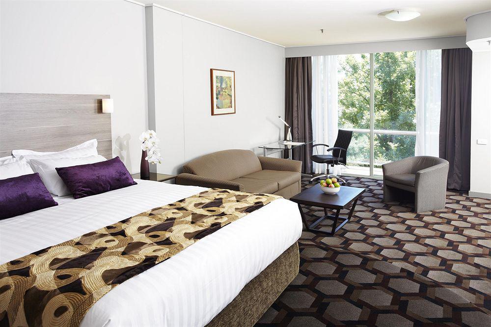 Rydges Camberra Exterior foto